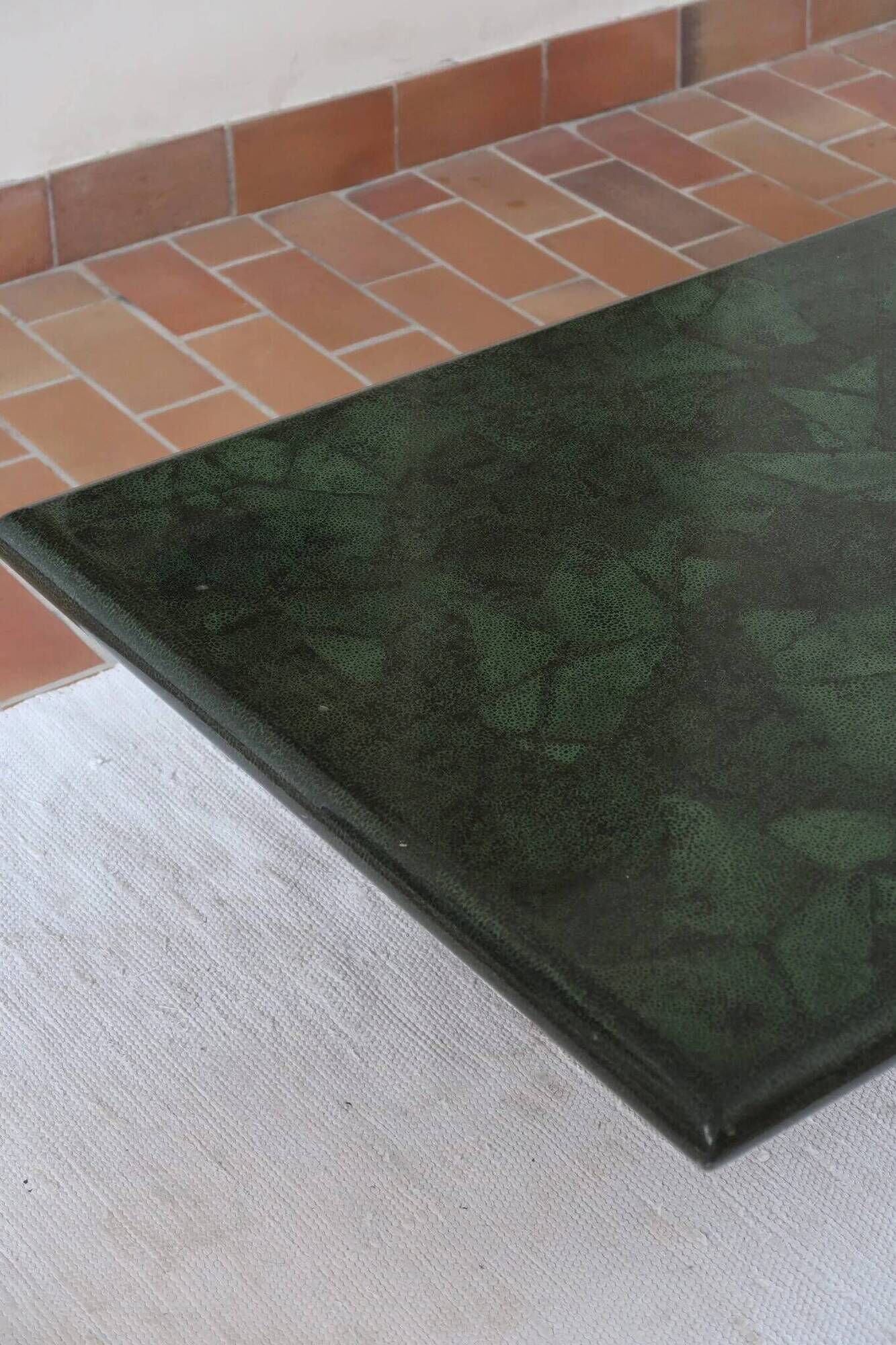 Green coffee table attributed to Jean-Claude Mahey, Roche Bobois.