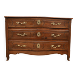 Commode galbée en noyer Louis XV - Transition