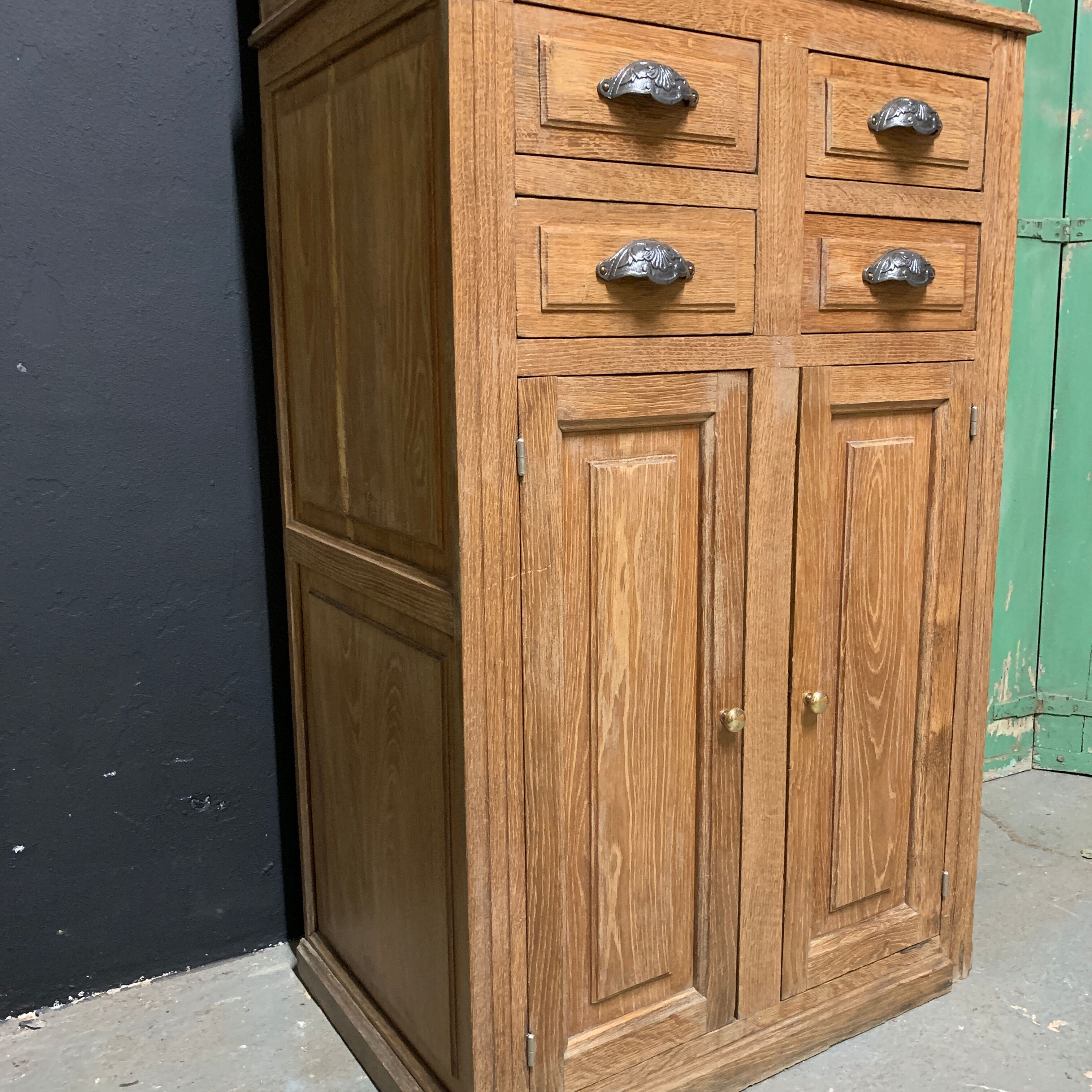 Notary's trade furniture with oak clamshell 1930