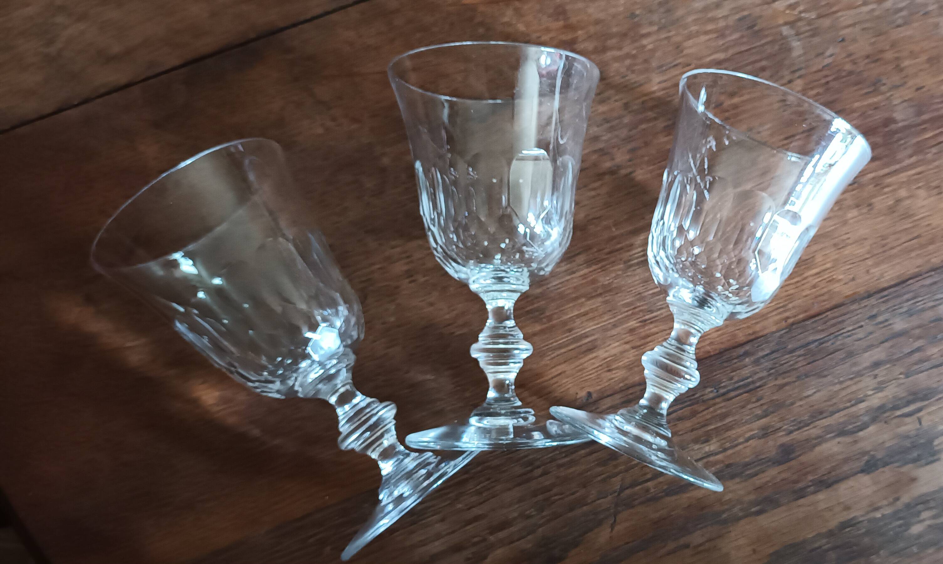 3 crystal glasses