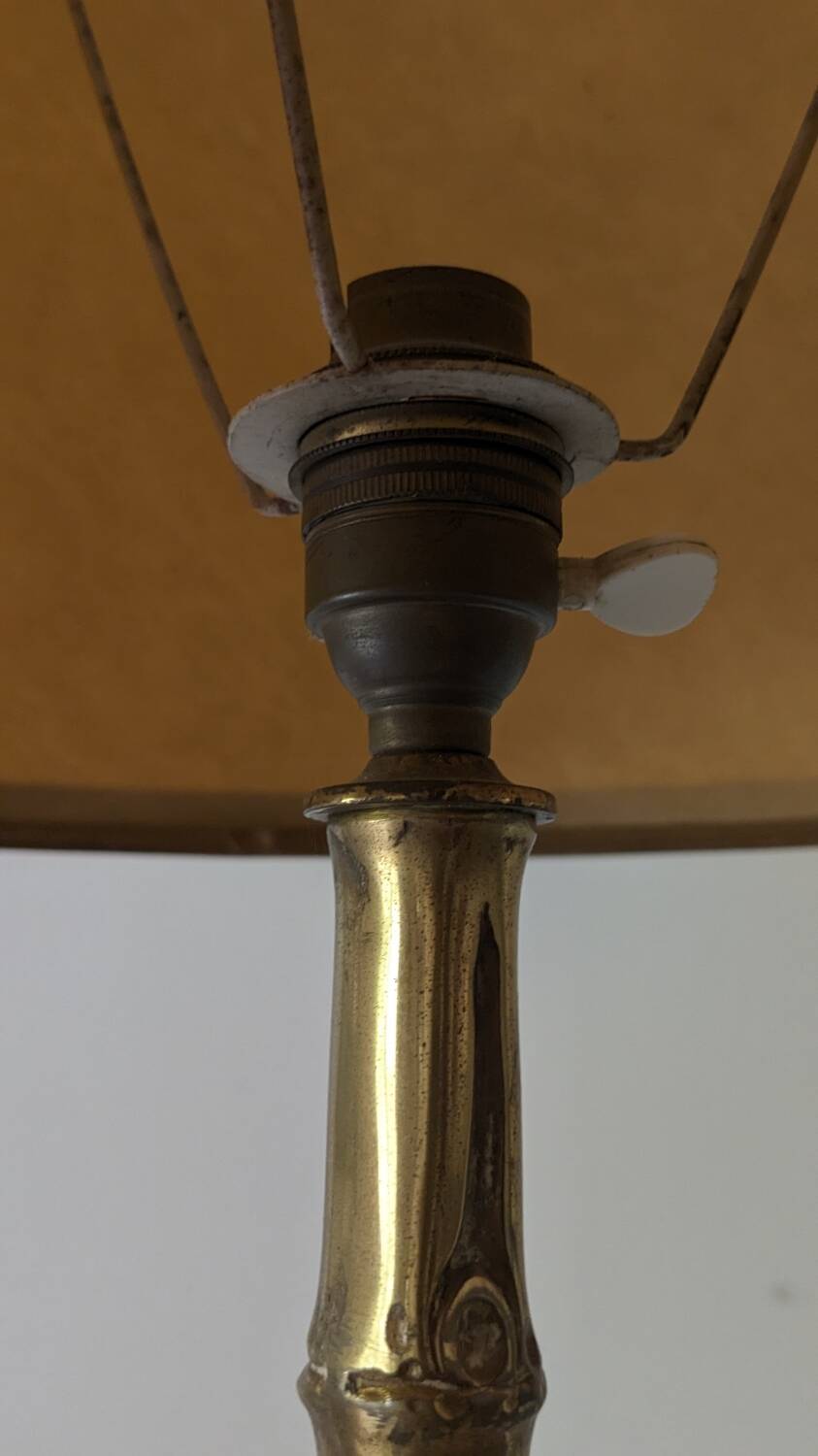 Gilded bronze floor lamp in the Maison Bagués style in France