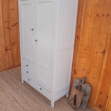 Armoire parisienne