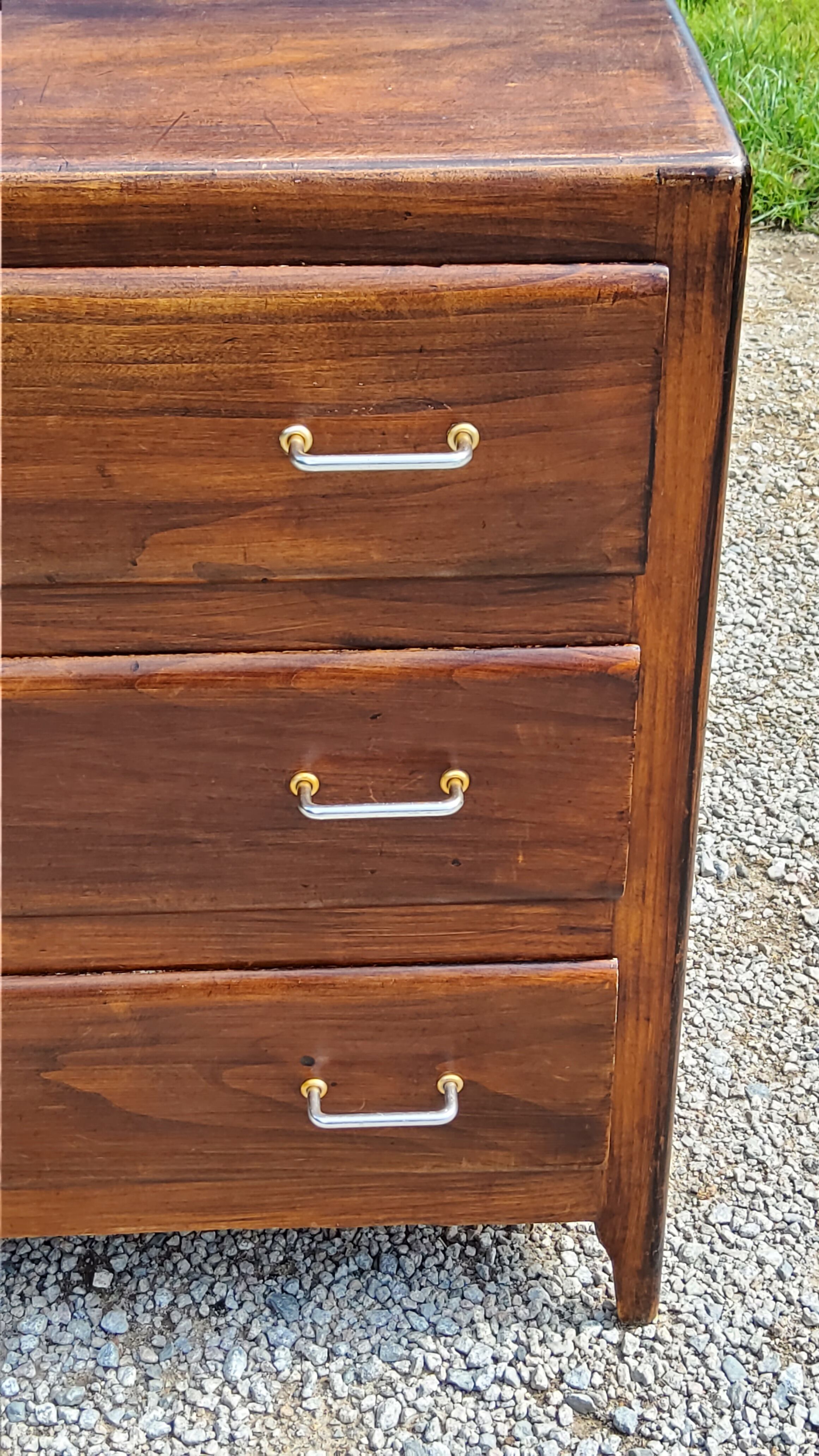 Vintage chest of drawers from the 50s 3 drawers feet compass poplar