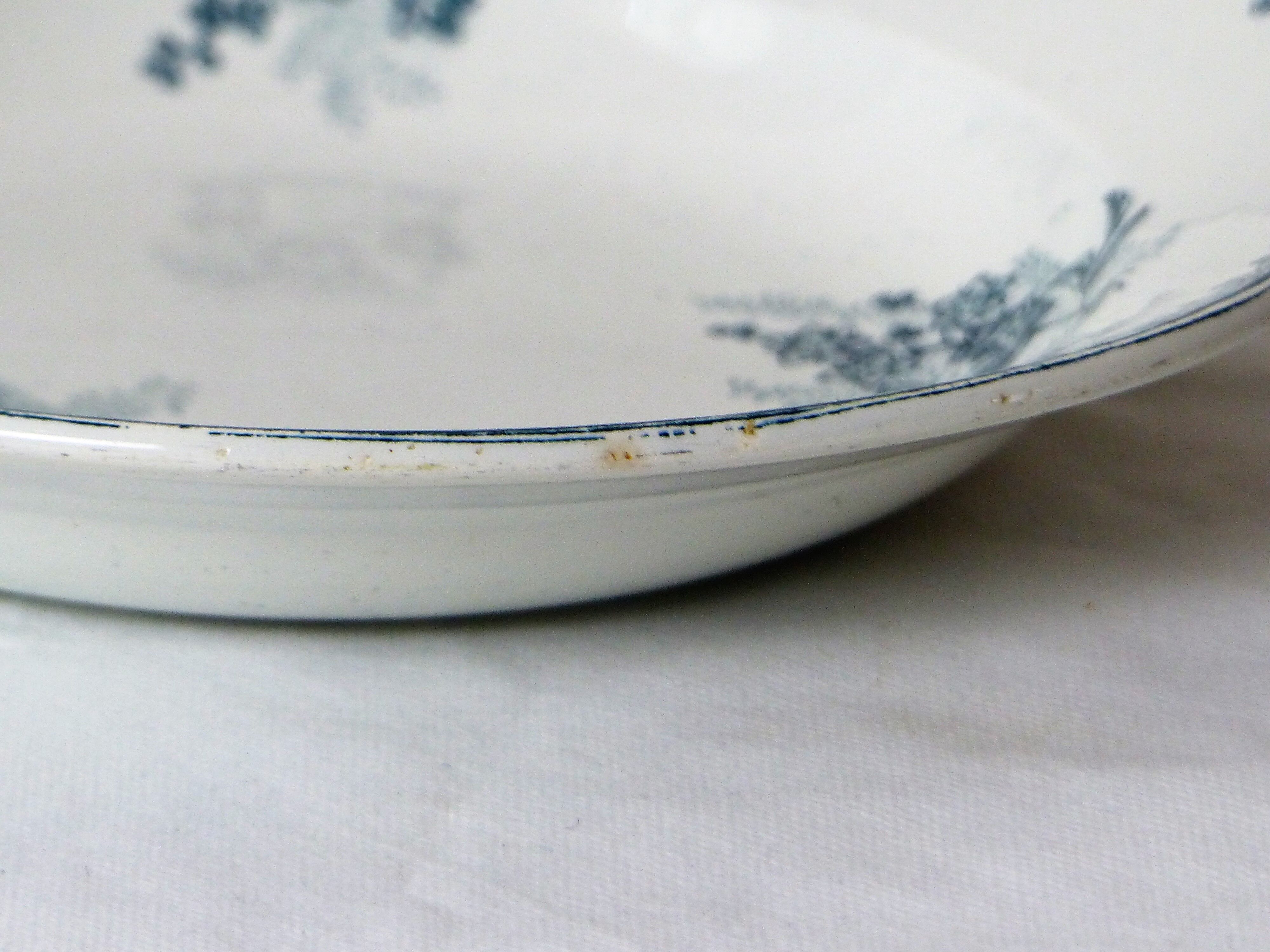 Deep service dish iron earth