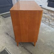 Vintage chest of drawers with tapered legs, 1950s design, 4 drawers.
