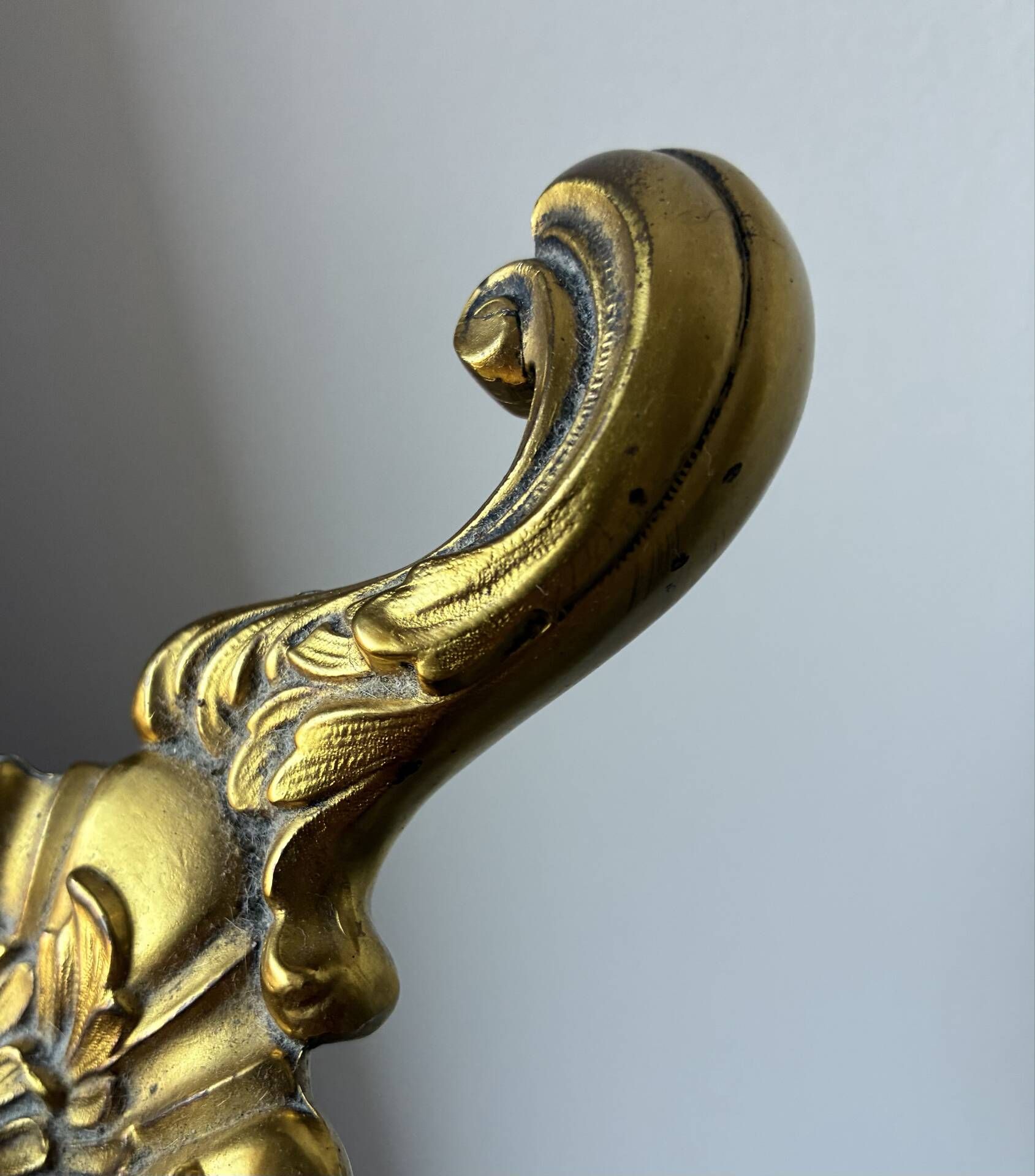 Paire de lampe en bronze style Louis XV