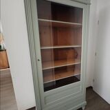 Armoire vitrée parisienne