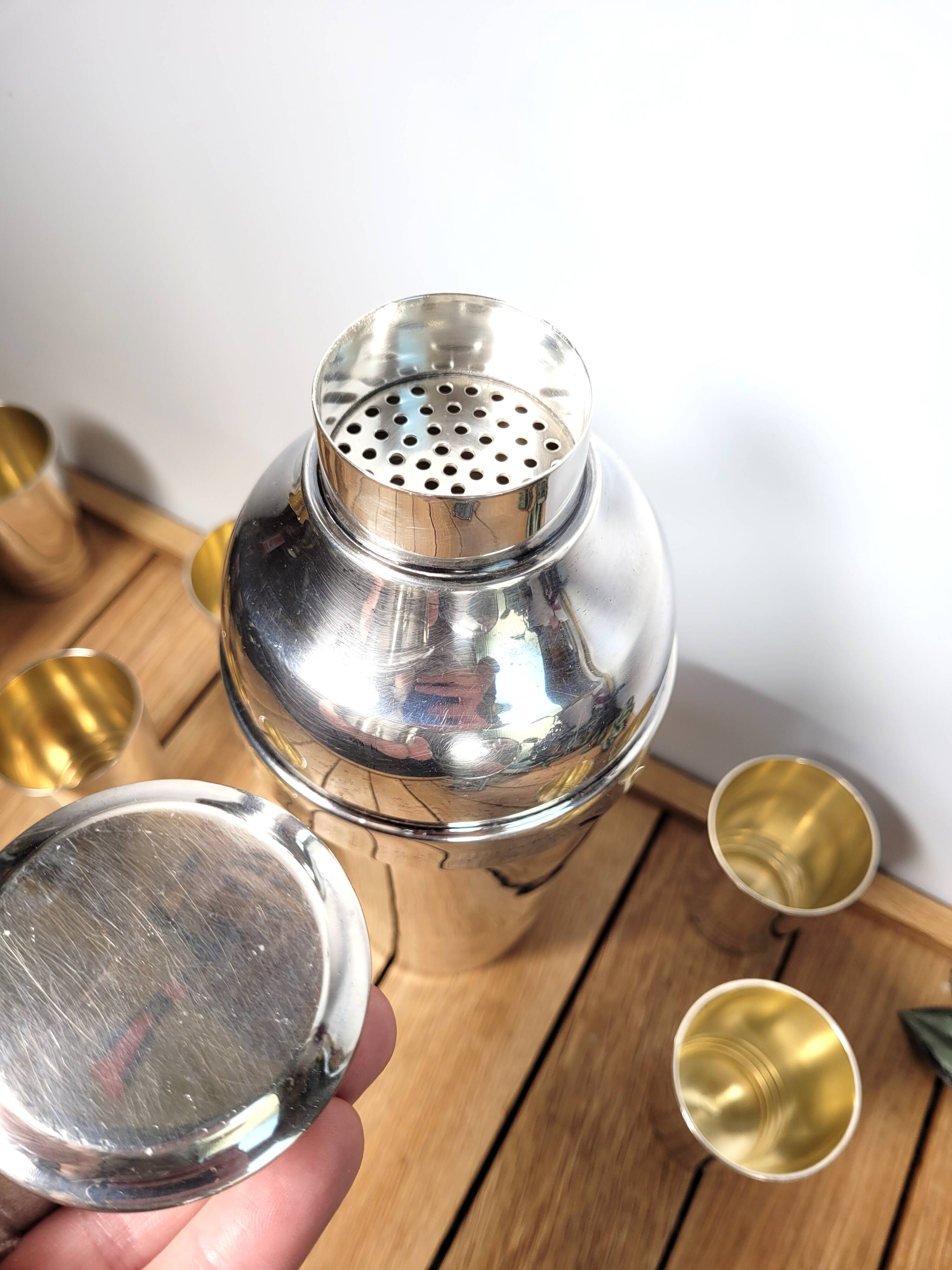 Cocktail shaker Undulations Christofle Gallia 1935 by Luc Lanel