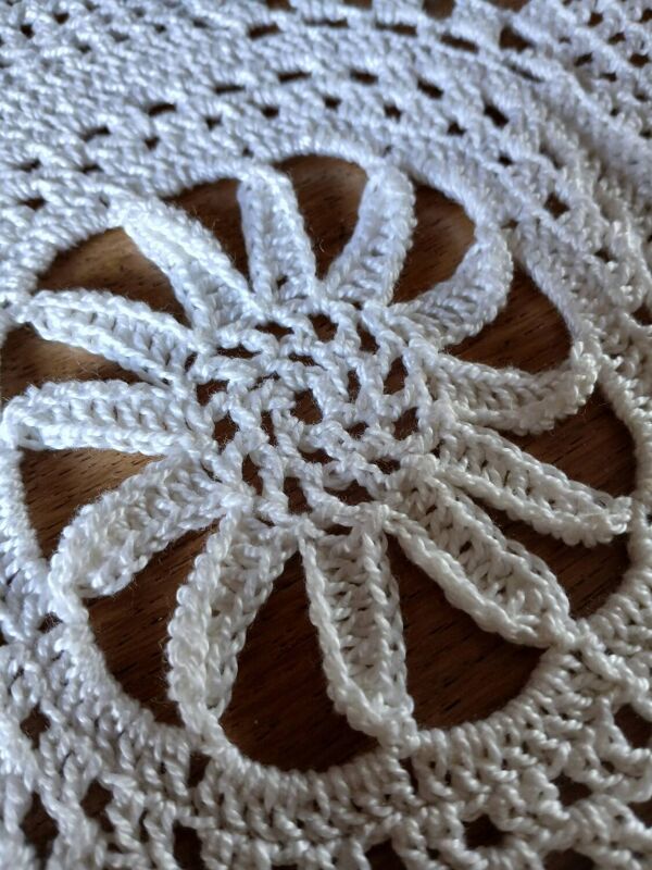 Dessus de lit ancien en crochet fait main