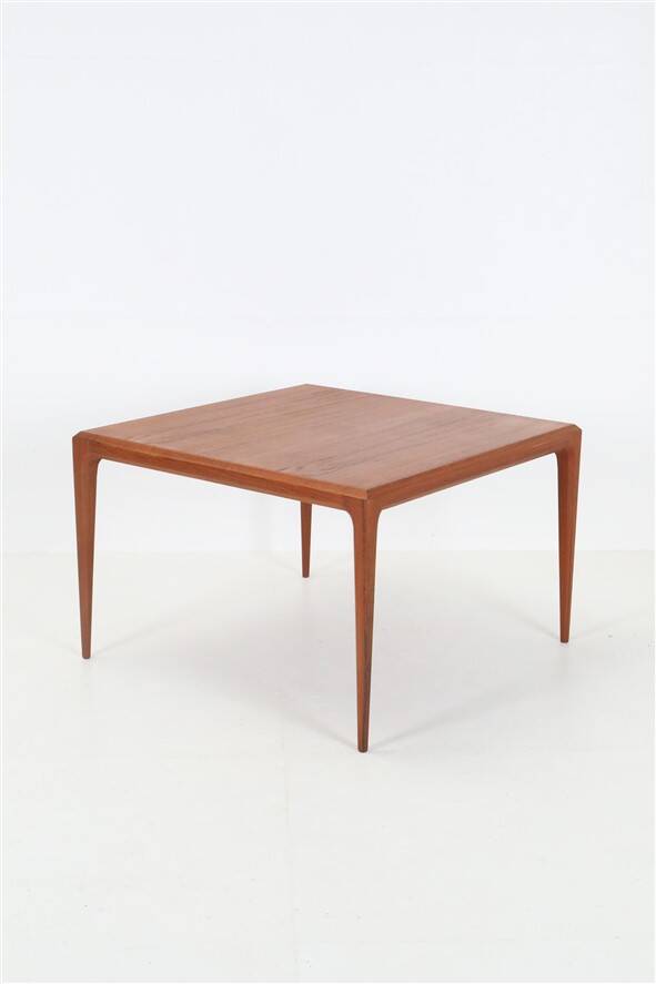 Filigree teak coffee table / side table by Johannes Andersen for CFC Silkeborg / 1960s / Mid Century Danish Modern Design