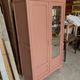 Armoire rose
