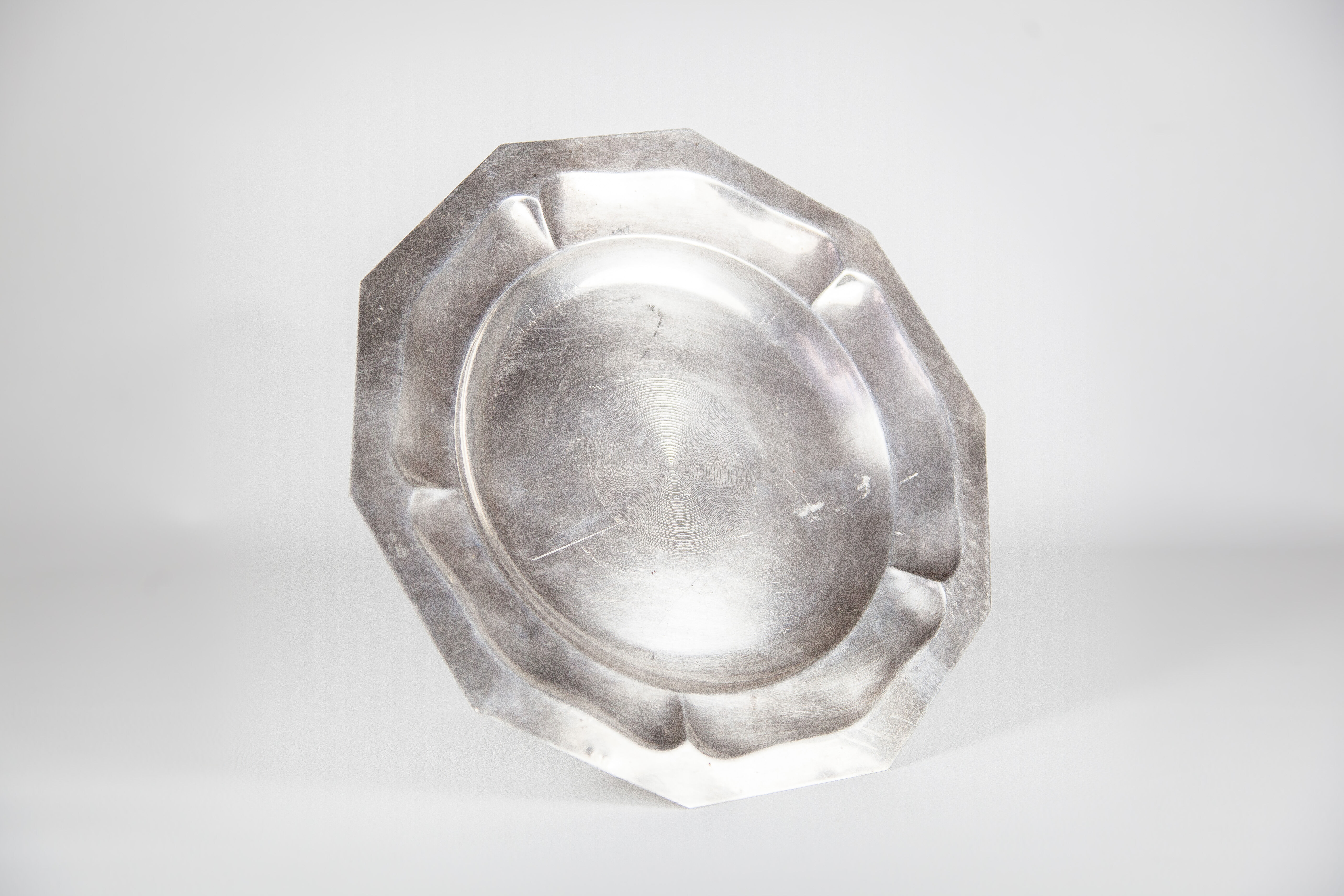 Art Deco cup