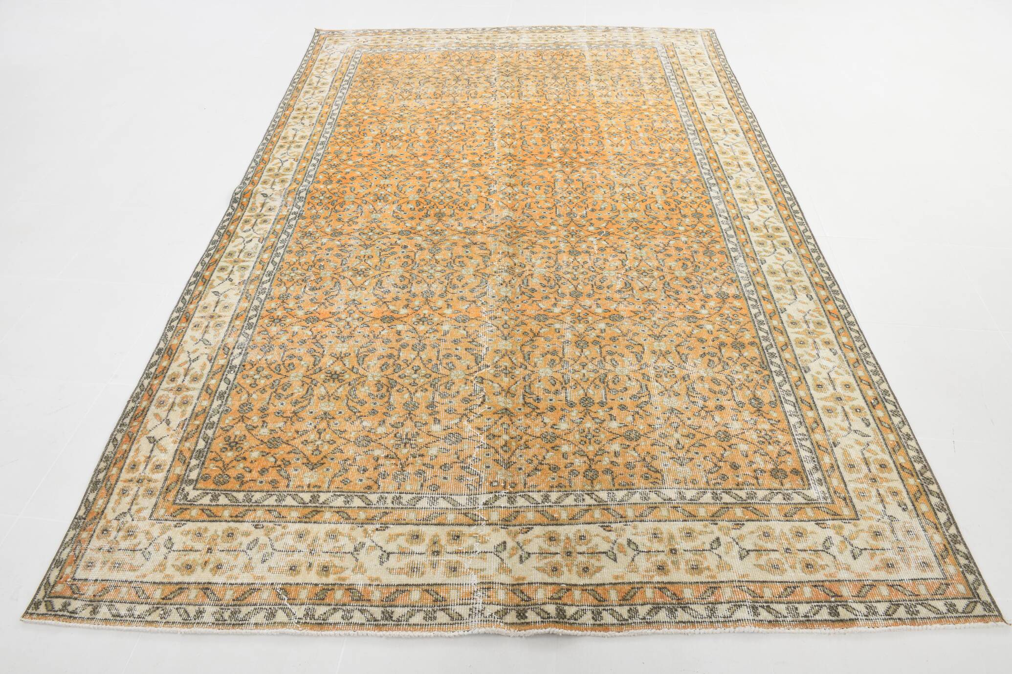 6x10 Vintage Orange & Green Classic Vintage Rug, 197x305Cm