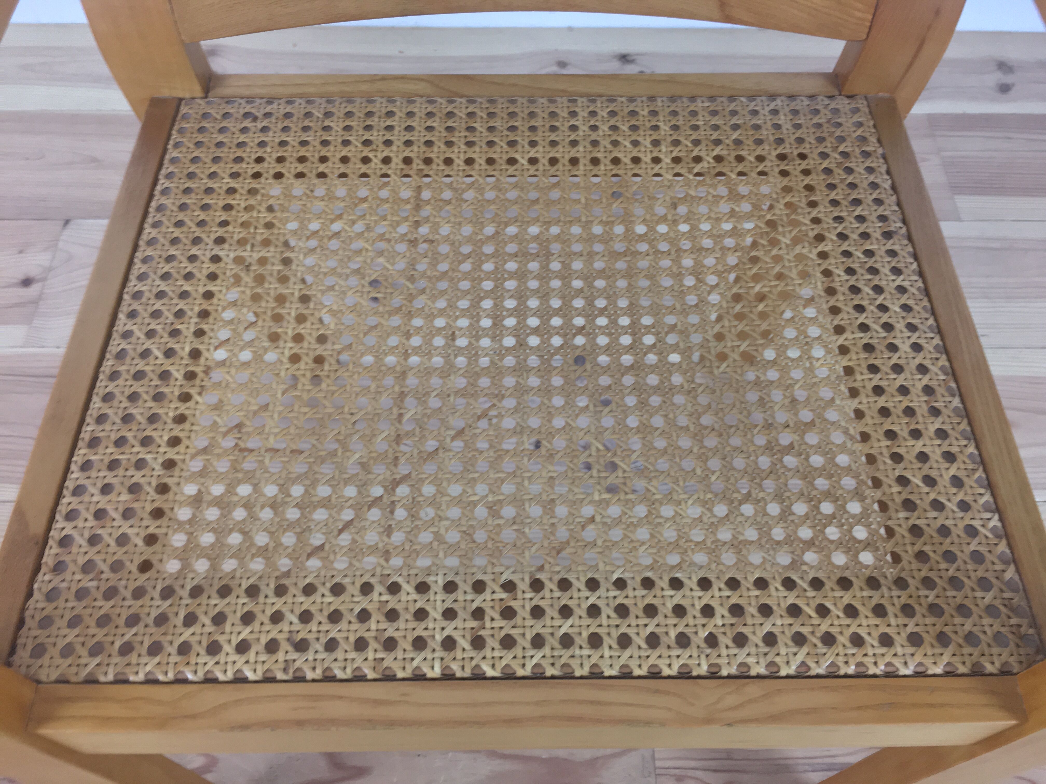 1960 armrest cannest chair