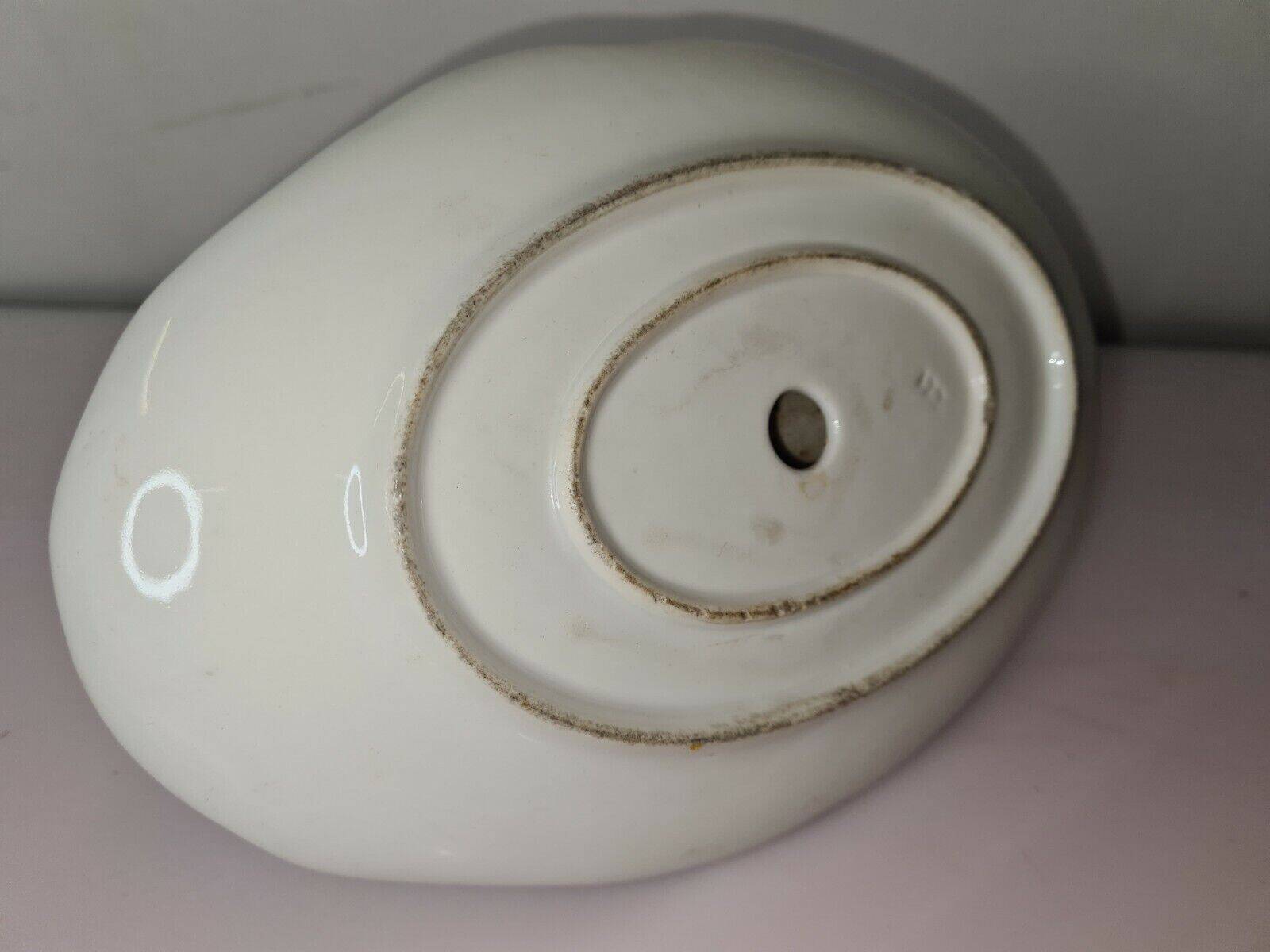 Porcelain gravy boat