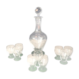 Carafe liquor service with 9 two-tone glasses