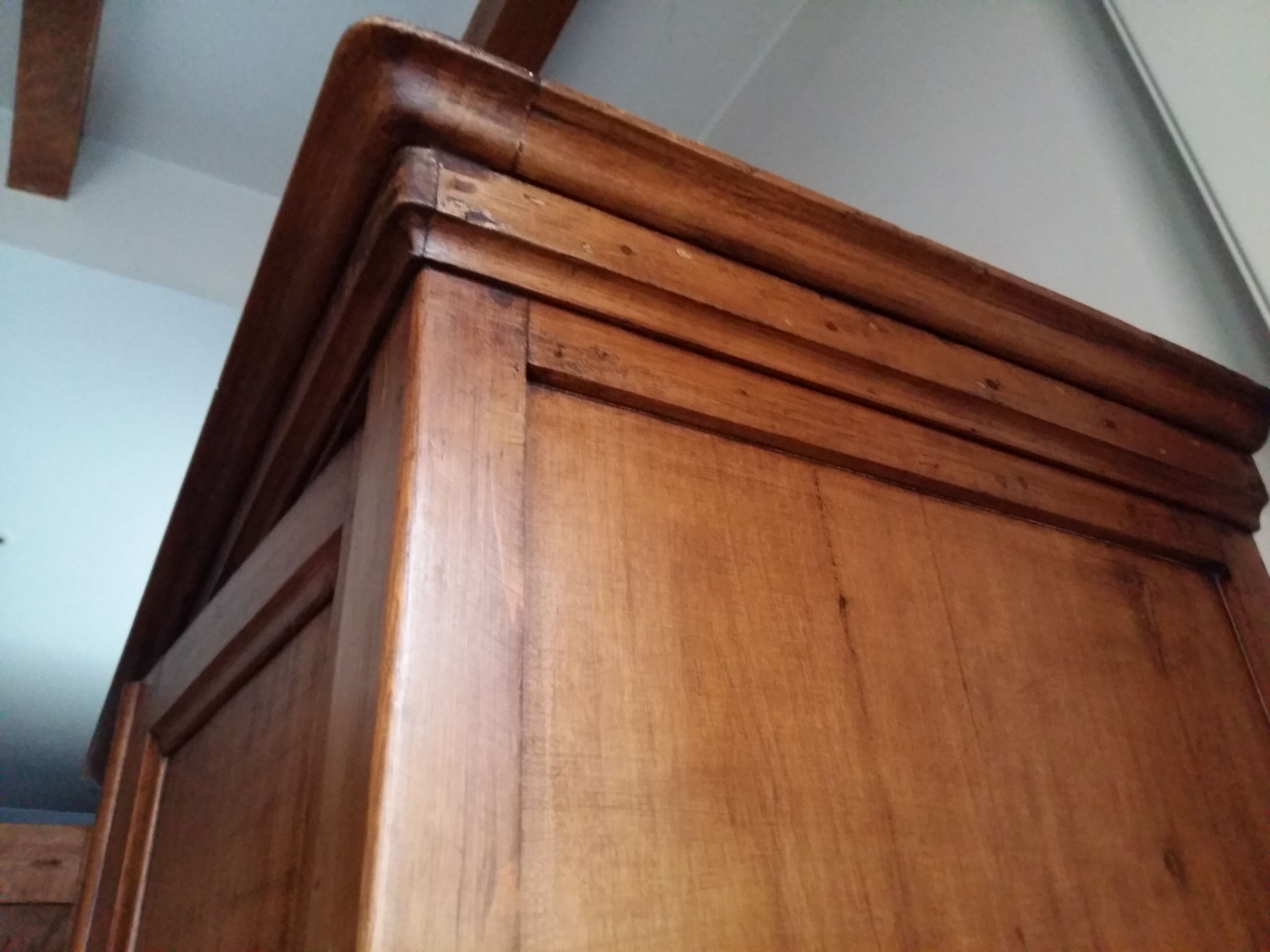 Double door wardrobe
