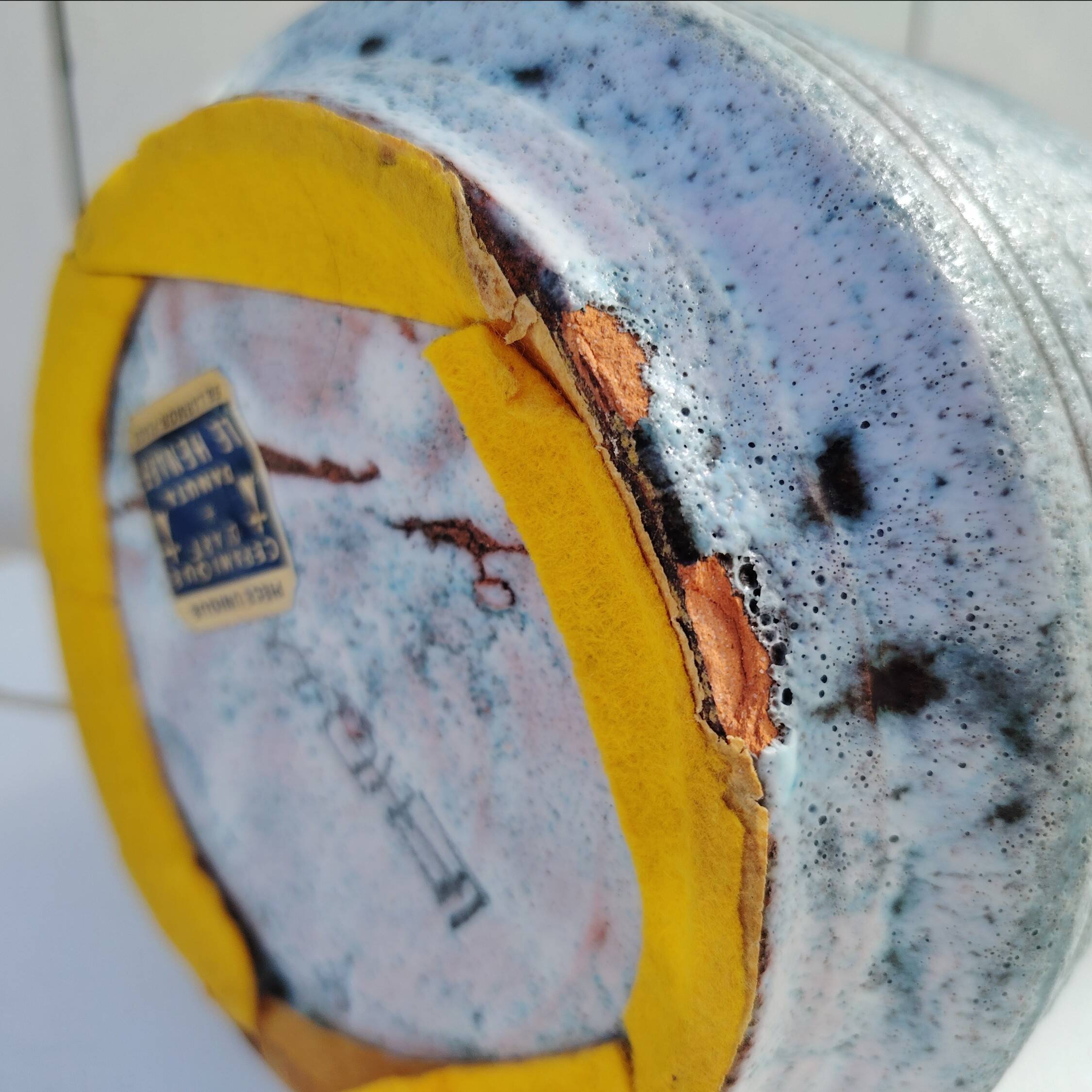 Ceramic lamp base by Danuta Le Hénaff