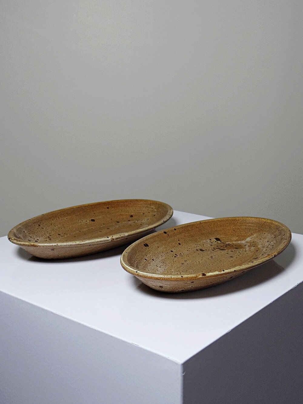 2 oval vintage stoneware/ceramic dishes from Salins, 1960s.