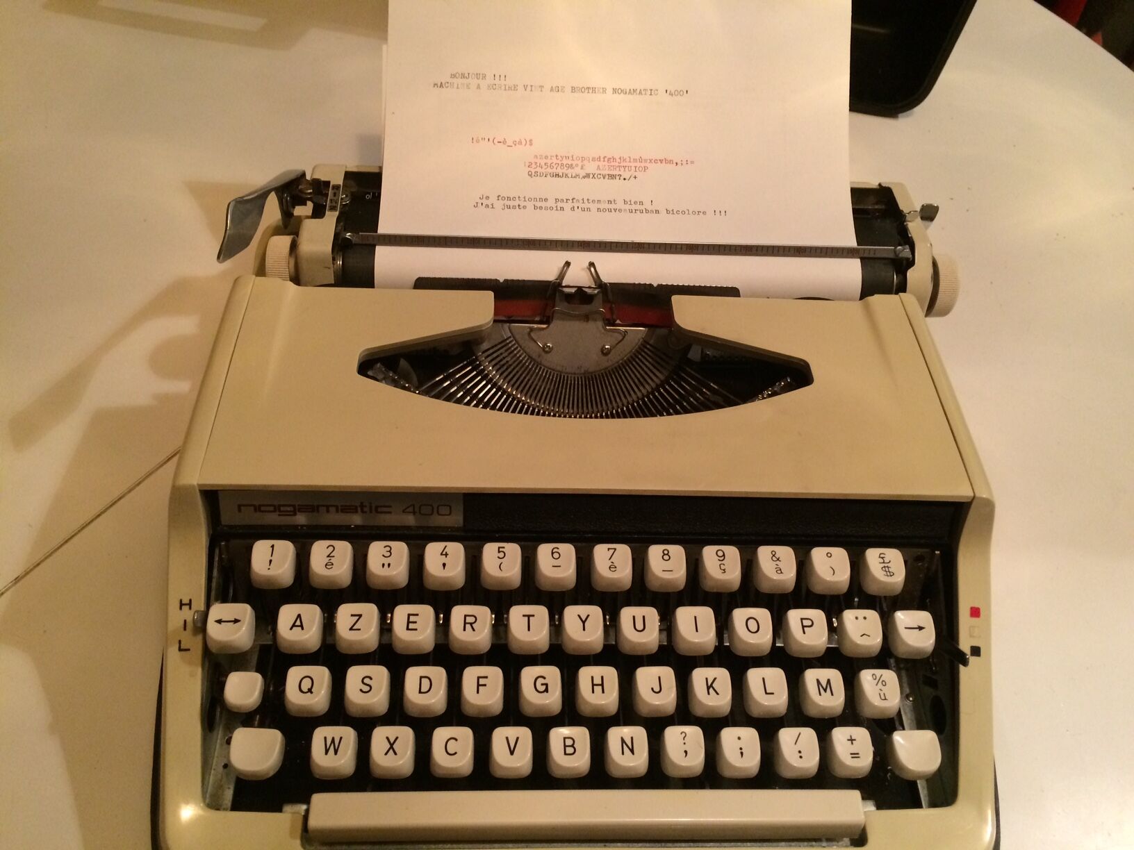 Brother Nogamatic 400 portable mechanical typewriter - japan 70s