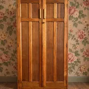 Small English oak wardrobe from the early 20th century with unusual proportions, a rarity.