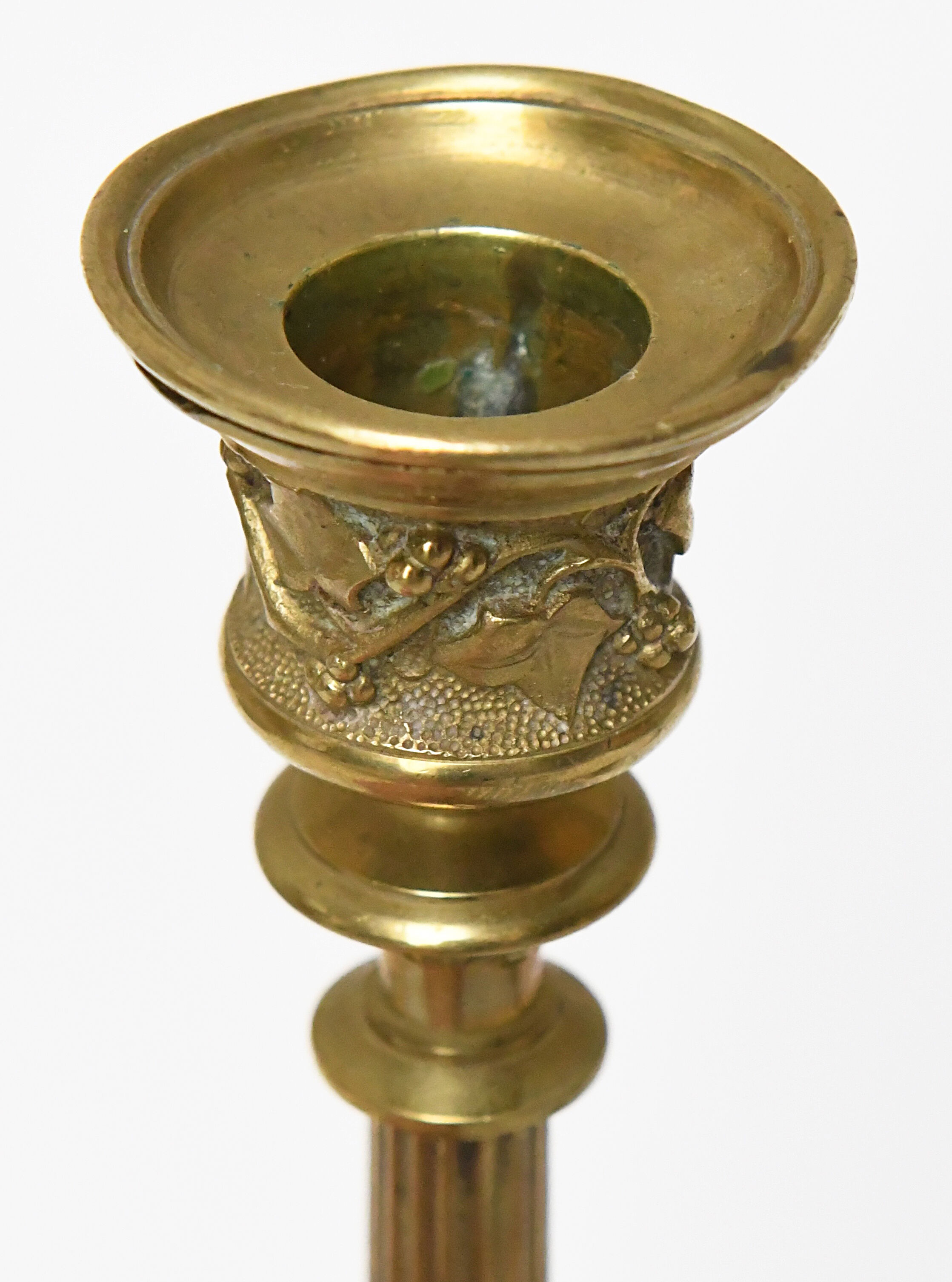 Pair of gilded bronze candlesticks decorated with lizards