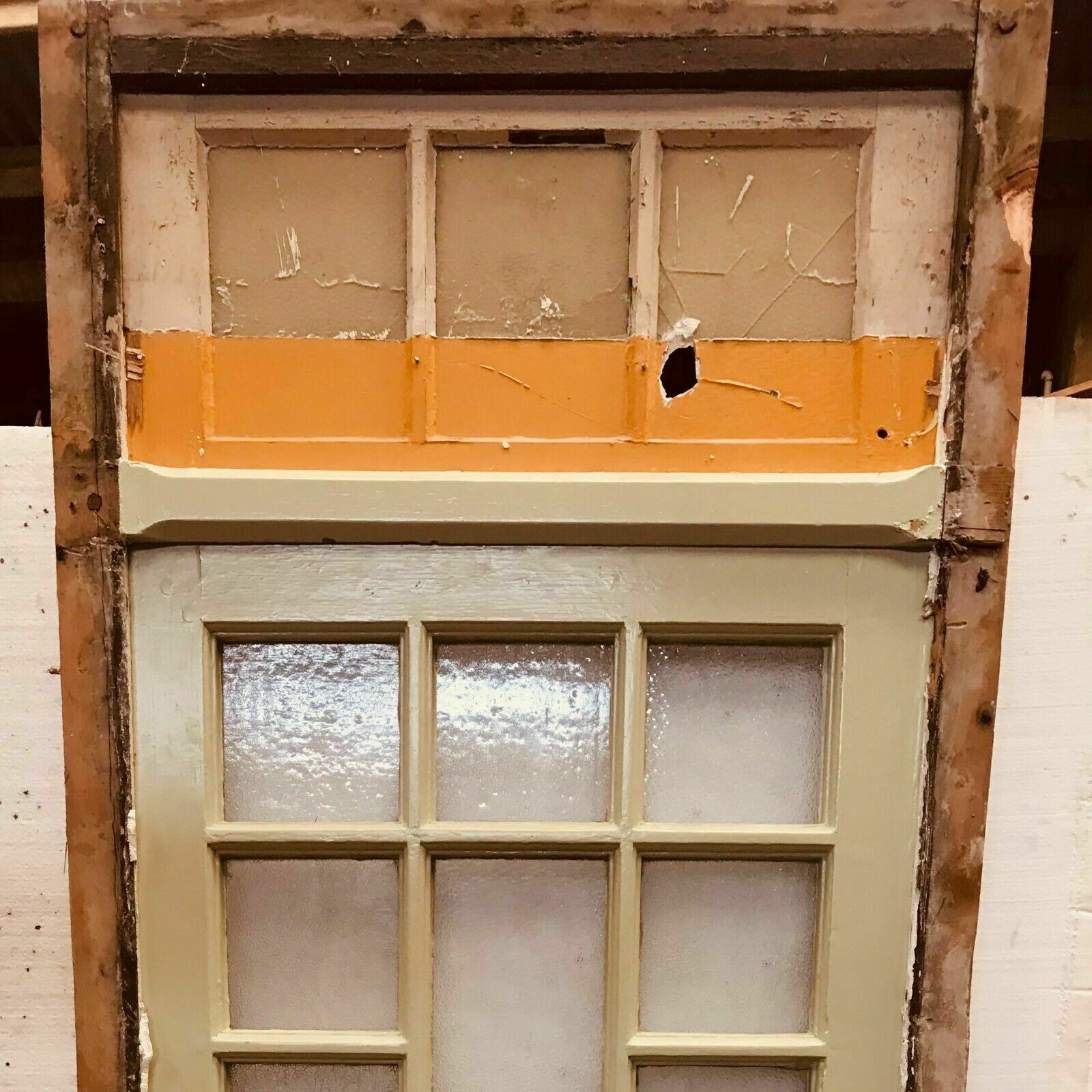 Porte de service à petits carreaux et imposte vitrée XX siècle