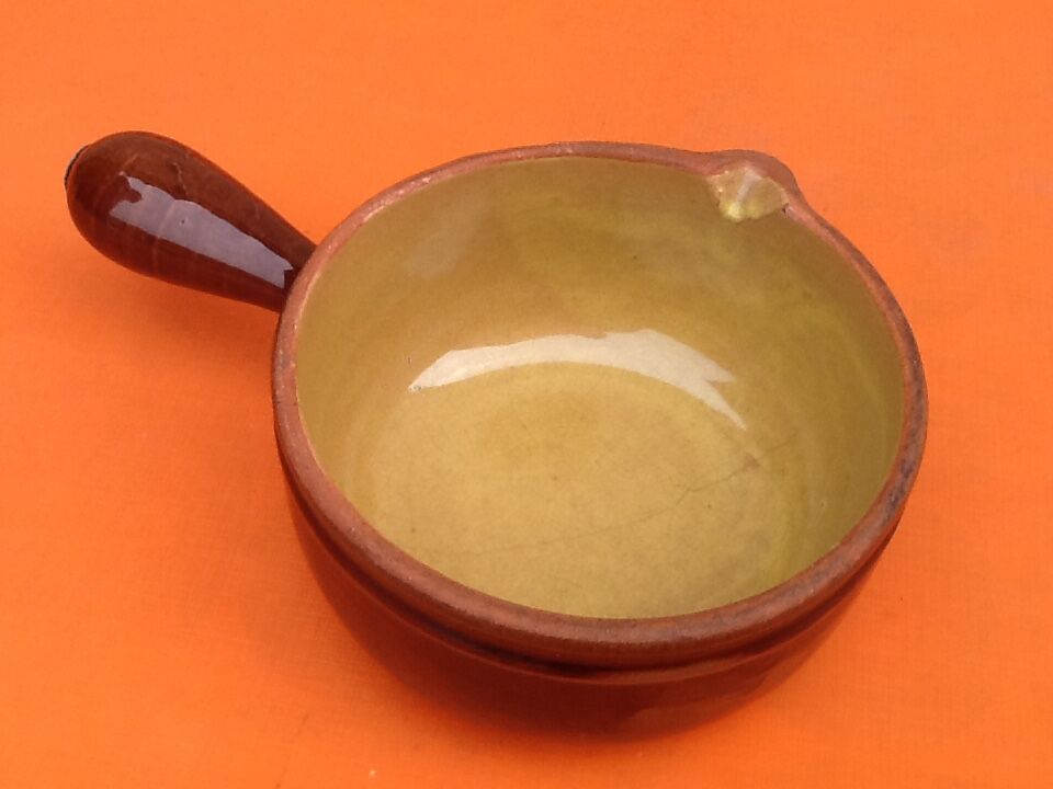 Glazed terracotta pan straight handle