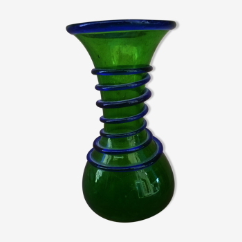 Vase artisanal vintage