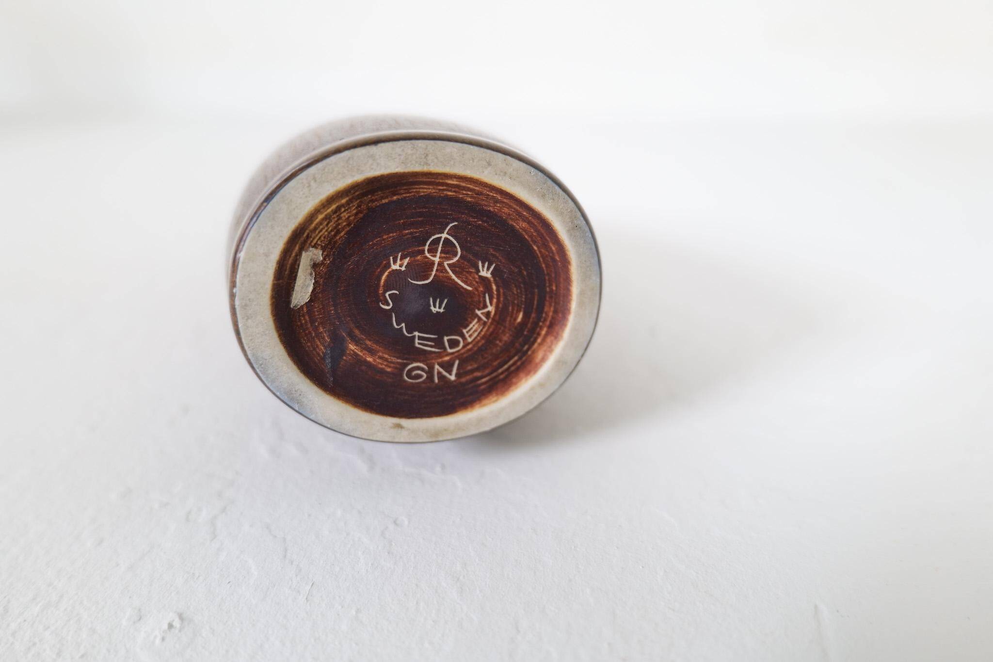 Mid-century modern set of 3 ceramic pieces by Rörstrand Gunnar Nylund, Sweden, 1950s.