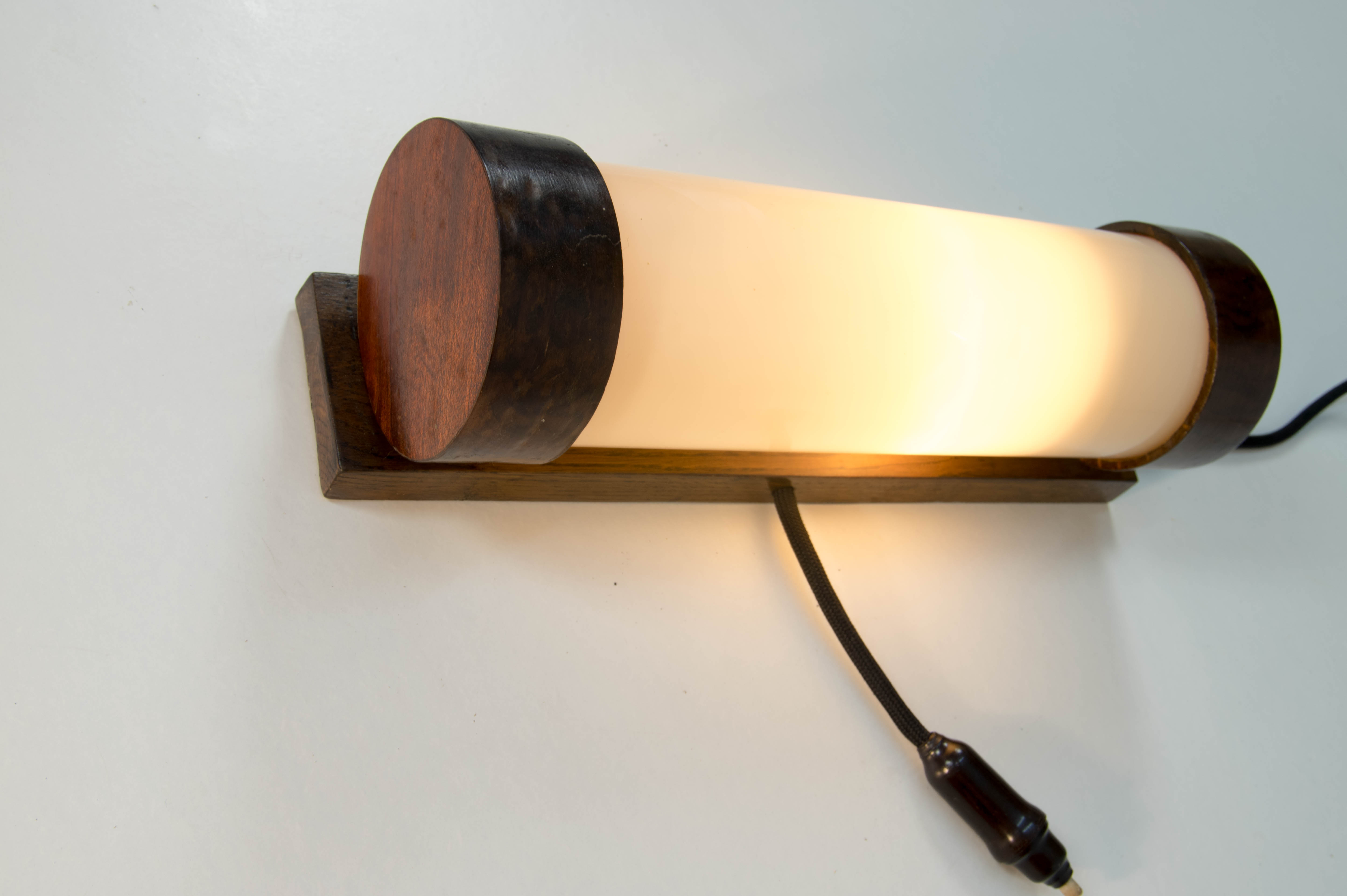 Art deco wooden wall lamp, 1930