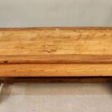 Opening oak coffee table with 2 drawers