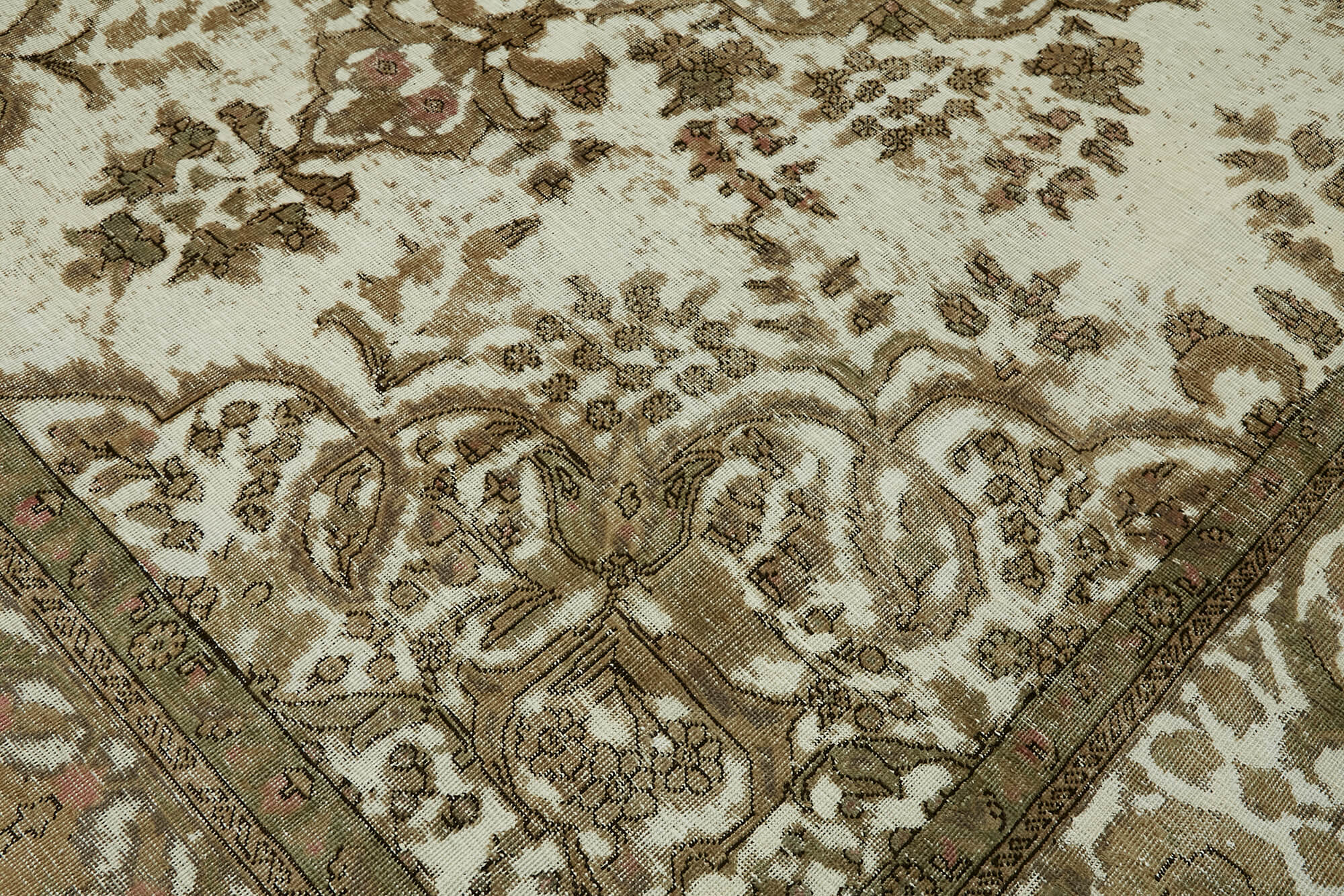 Handmade Turkish Unique 1980s 284 cm x 383 cm Beige Wool Carpet