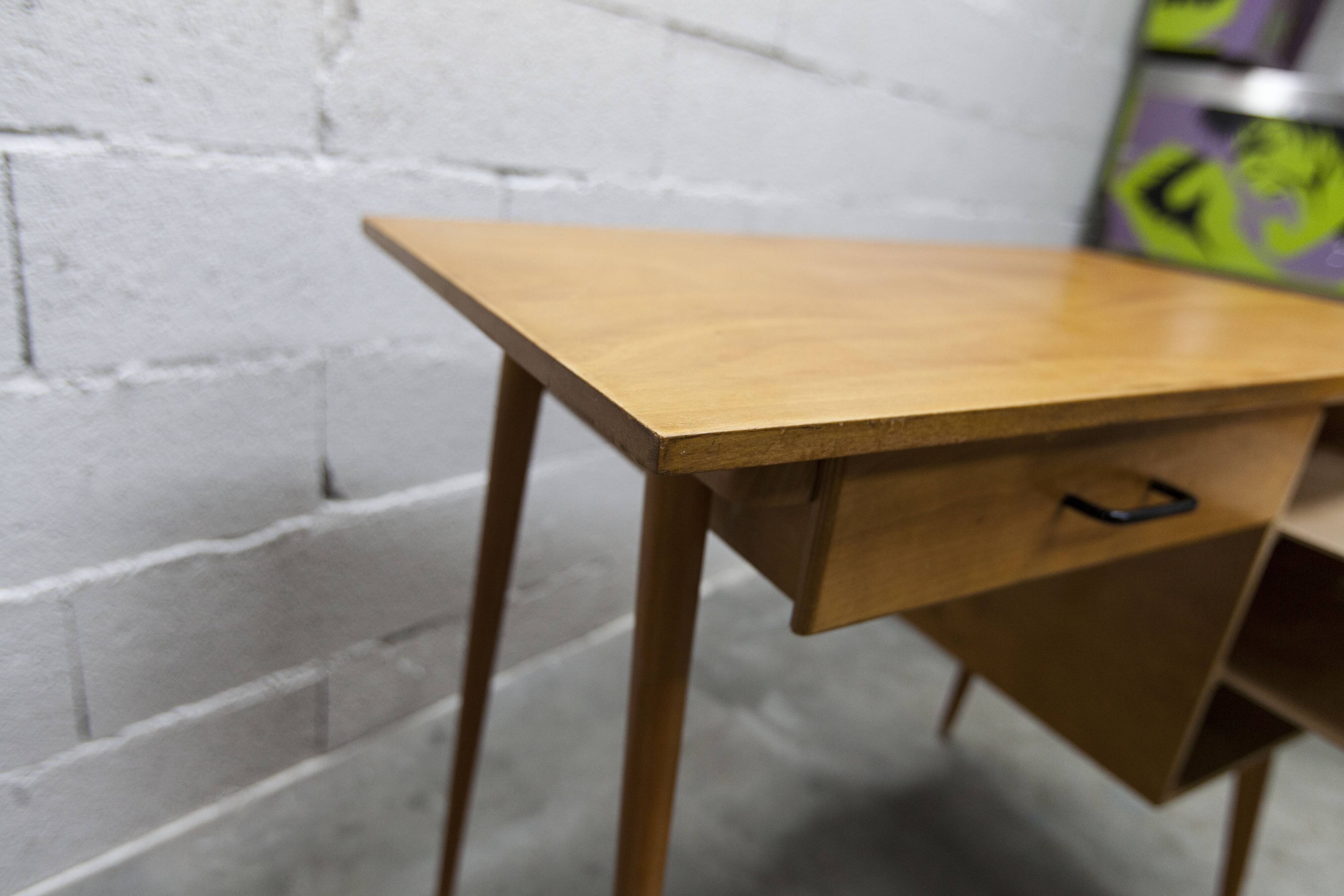 Ensemble bureau et chaise "Oeil" Baumann 1960
