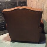Club armchair moustache in brown leather