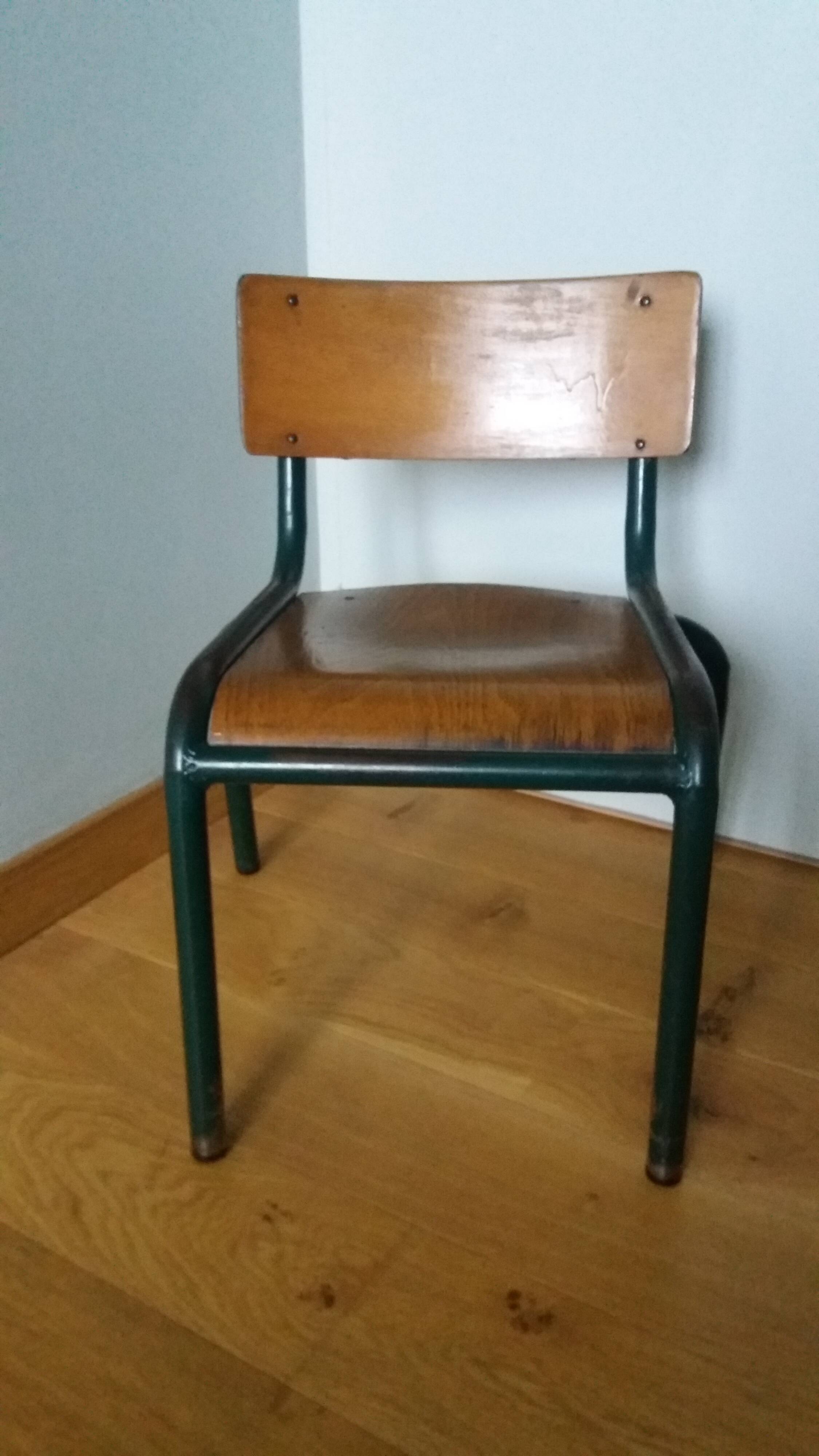 Chaise d’école enfant