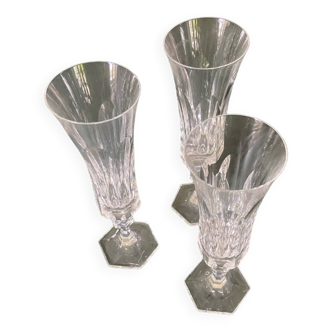 Crystal champagne flutes