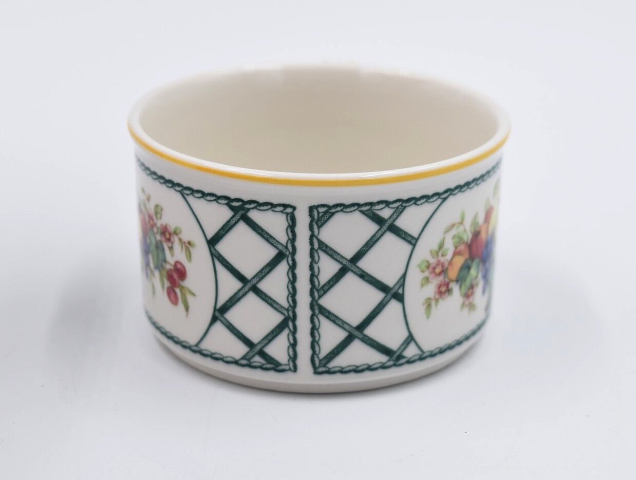 Villeroy Tea Cup - Boch Basket Decor
