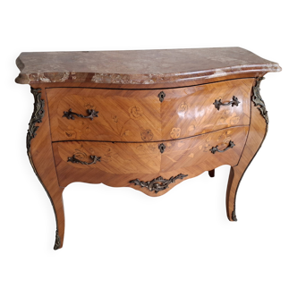 Commode style Louis XV