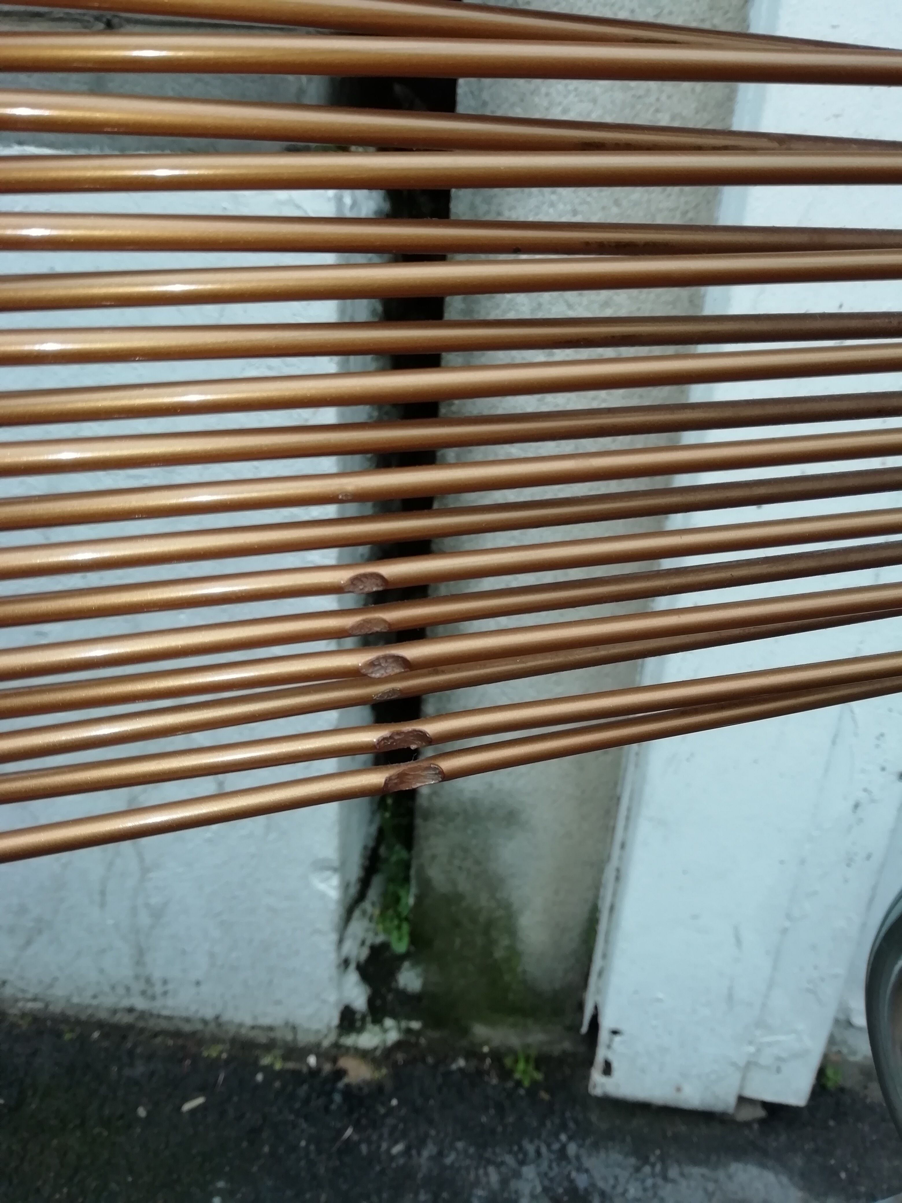 Six chairs" scoubidou" in bronze color