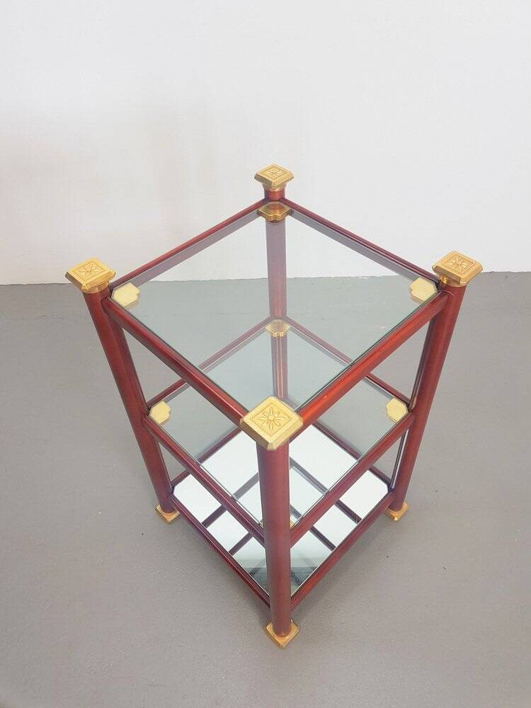 Table d'appoint Régence en laiton et verre miroir, années 1970