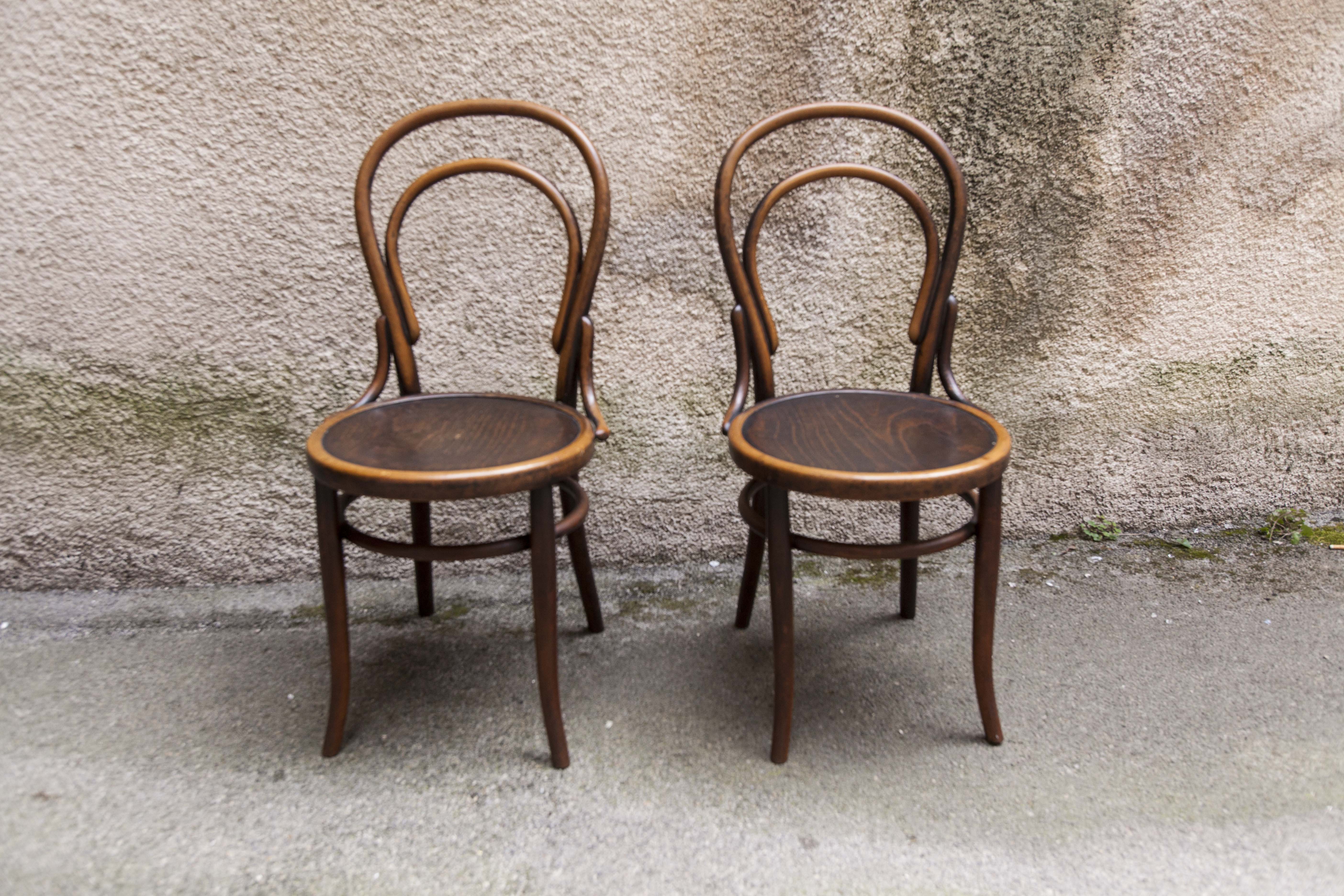 Pair of chairs bistro  Thonet model no. 18