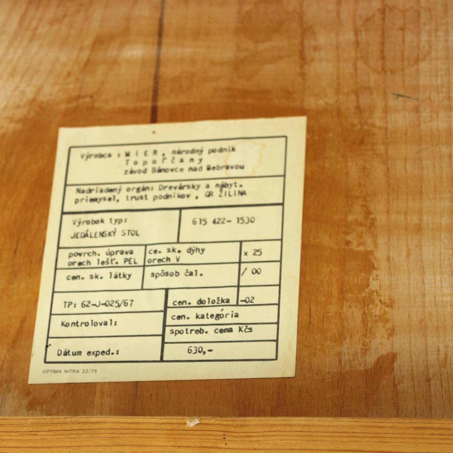 Table à manger extensible en noyer, style milieu du siècle, par Mier, Tchécoslovaquie, années 1960