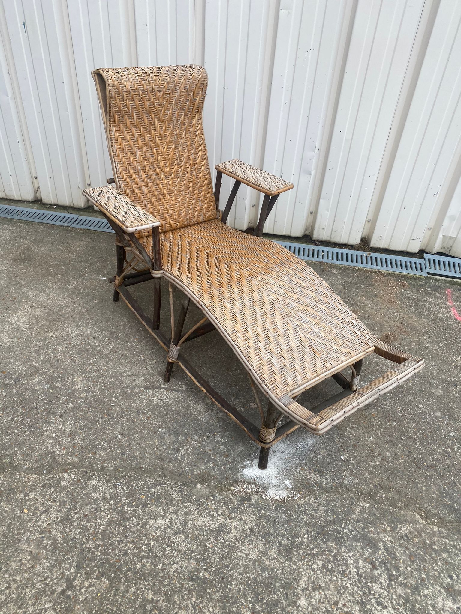 Chaise longue rotin bois ancienne
