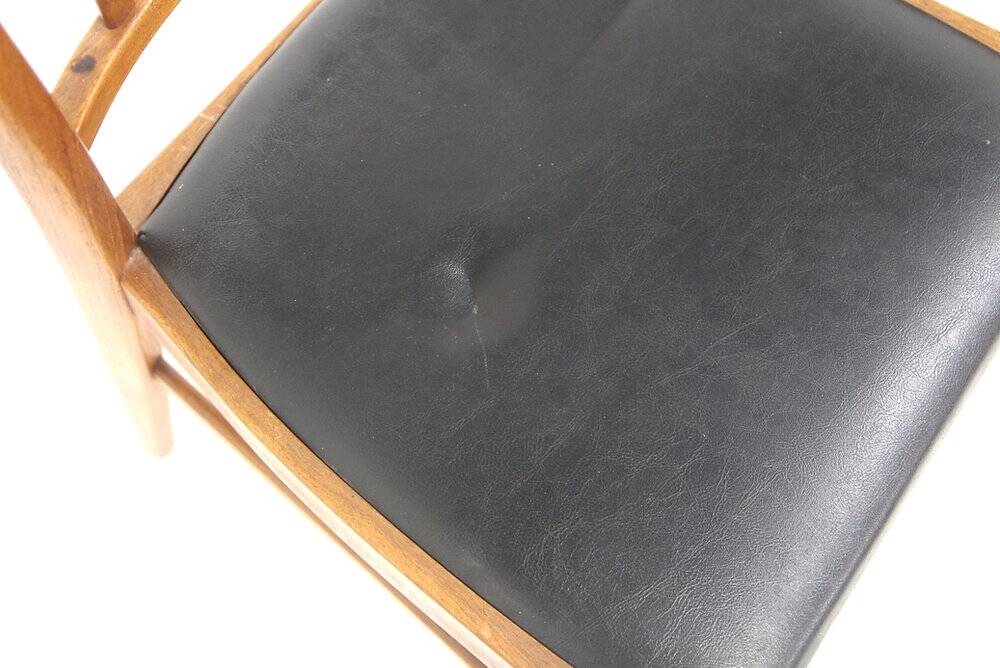 Set of 4 Scandinavian teak chairs, Sweden, 1960.