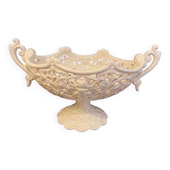 Coupe a oreilles en faience ajouree style italien modele dentelle blanche