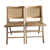 Paire de chaises pliantes en cannage