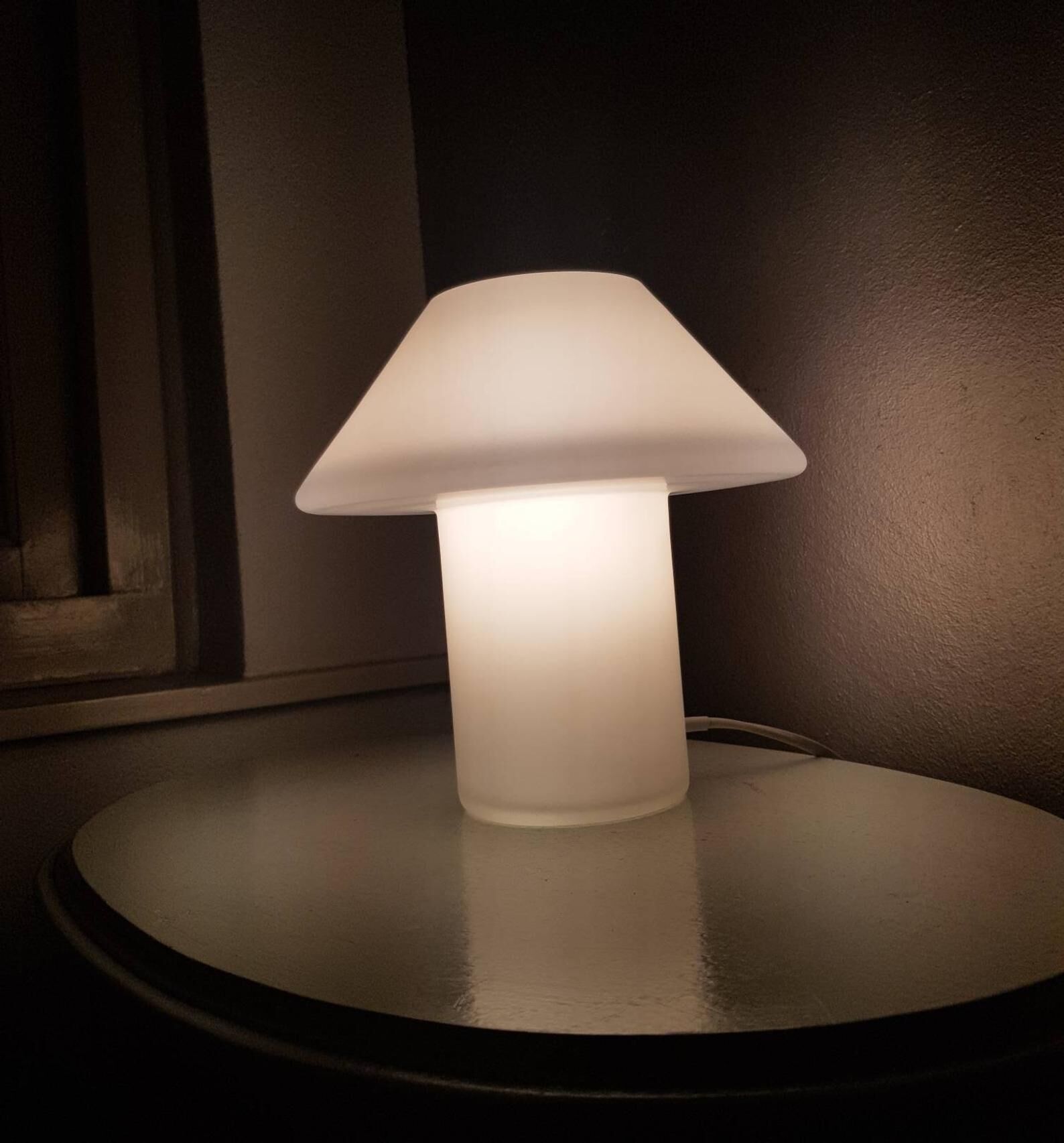 1980s white glass mushroom table lamp