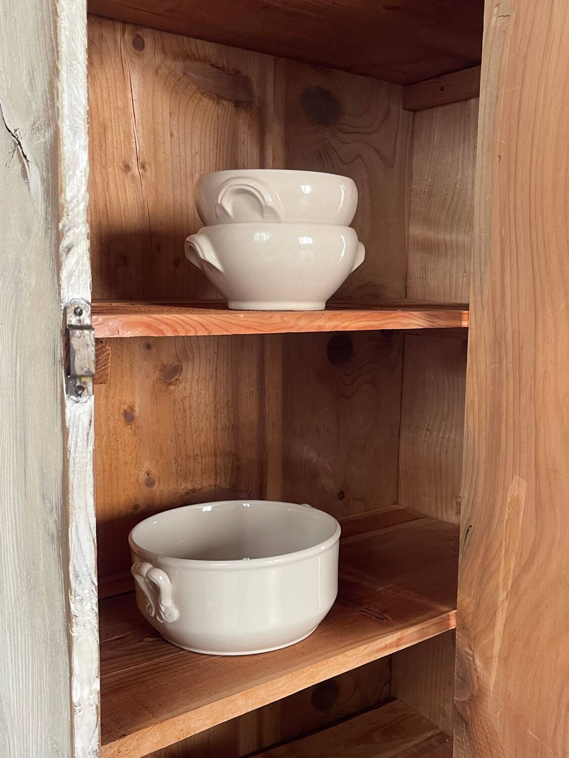 Meuble d’atelier beige