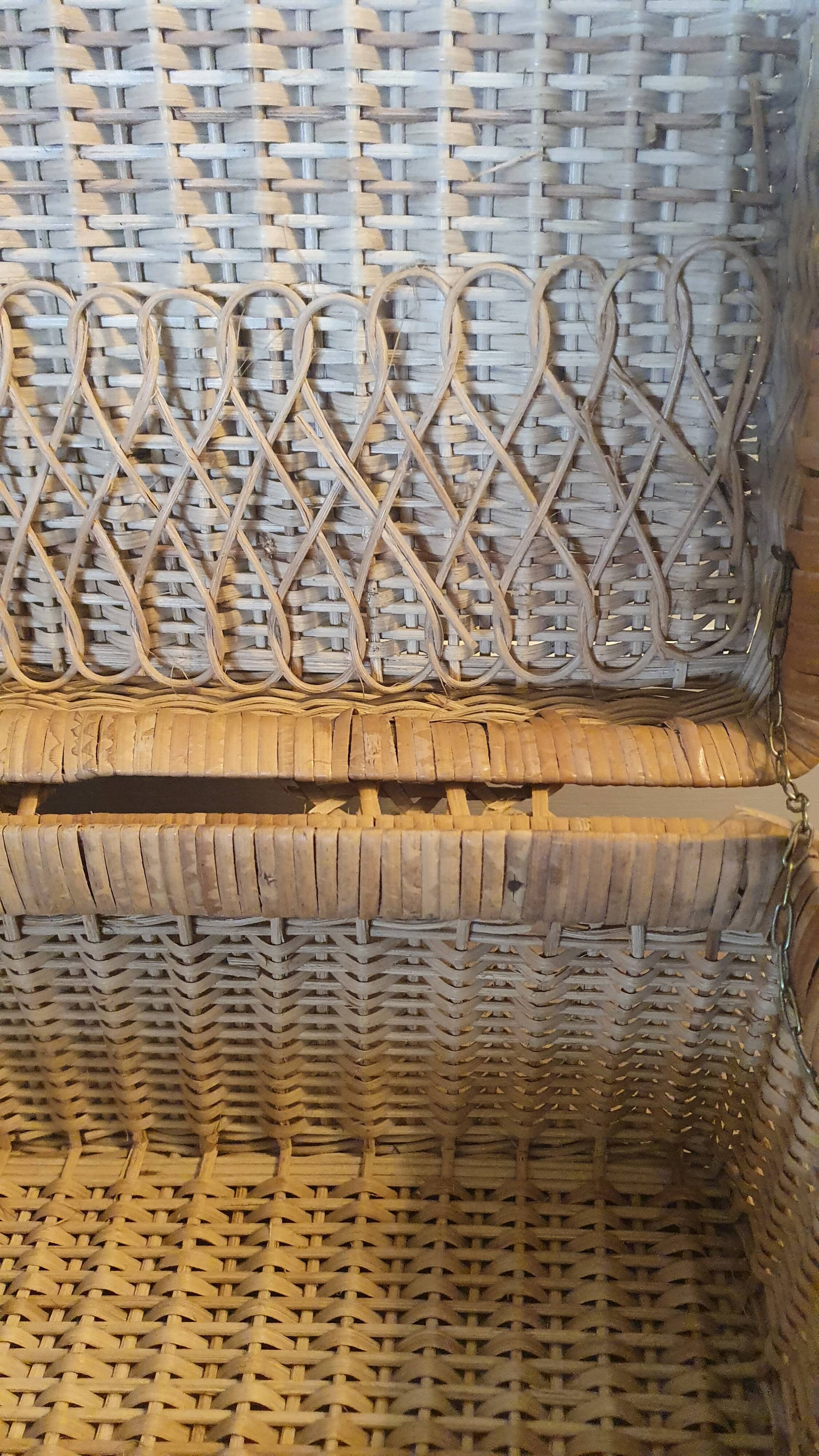 Large Vintage Rattan Suitcase - LPR047